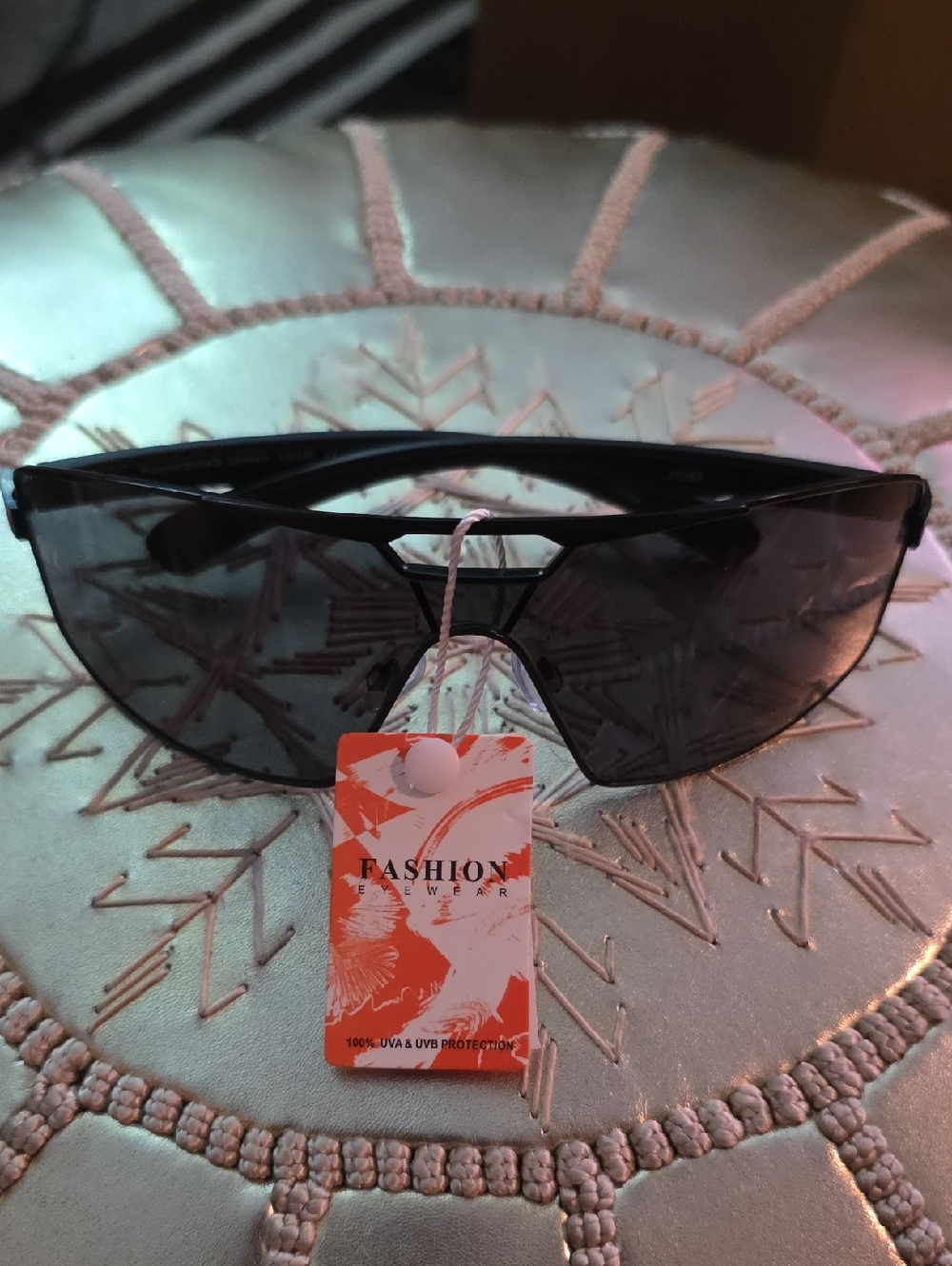 Women's Black Shield Sunglasses - Eyewear Style